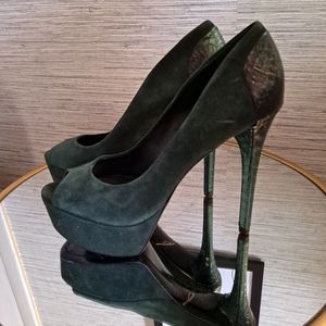 B Brian Atwood Open toe pump